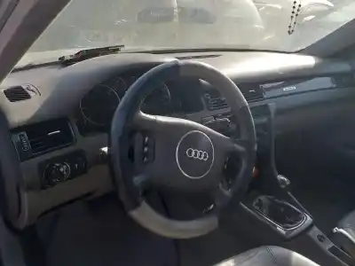 Veículo de Sucata audi a6 berlina (4b2) 2.5 tdi do ano 2001 alimentado ake