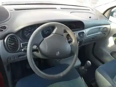 Утилизация автомобиля RENAULT SCENIC (JA..) 1.9 dTi Diesel 80 CV / 59 KW года 2001 питание F9QQ7