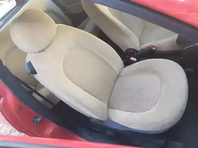 Sloopvoertuig lancia ypsilon (101) 1.4 16v oro (10.2006->) van het jaar 2004 aangedreven 188a1000