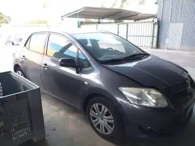 Veículo de Sucata toyota auris luna+ do ano 2008 alimentado 1nd