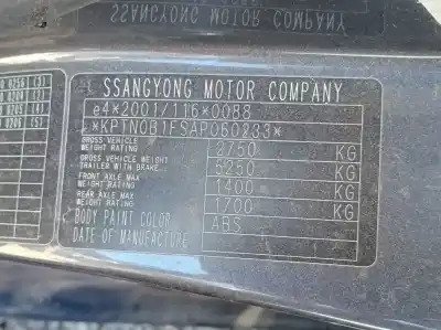 Sloopvoertuig ssangyong rodius xdi van het jaar 2010 aangedreven d27dt