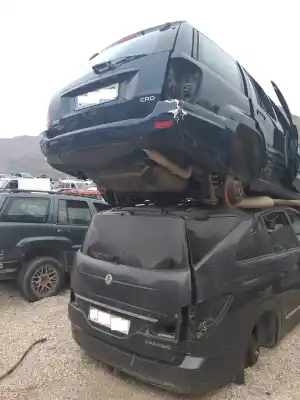 Sloopvoertuig ssangyong rodius xdi van het jaar 2010 aangedreven d27dt