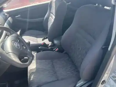 Veículo de Sucata toyota corolla (_e12_) 1.4 vvt-i (zze120_) do ano 2003 alimentado 4zzfe