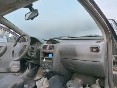 Здавання транспортного засобу opel corsa c furgoneta/hatchback (x01) 1.2 16v (f08, w5l) року 2003 потужний z12xe