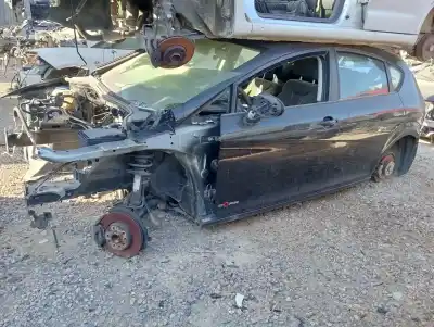 Vehicul casat seat leon (1p1) reference al anului 2012 alimentat cay