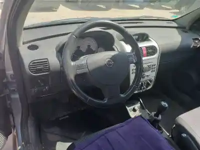 Veicolo di demolizione opel corsa c corsavan dell'anno 2006 alimentato z13dt