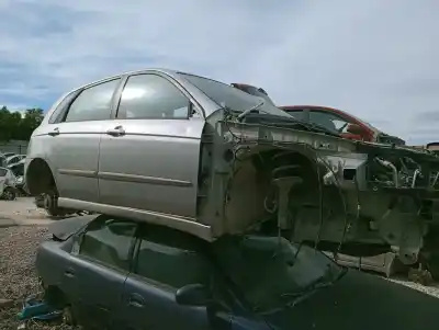 Vehicul casat kia cerato 1.5 crdi al anului 2005 alimentat d4fa