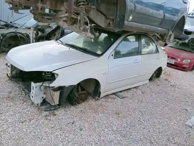 Vehicul casat kia cerato 2.0 ex crdi berlina al anului 2004 alimentat d4ea