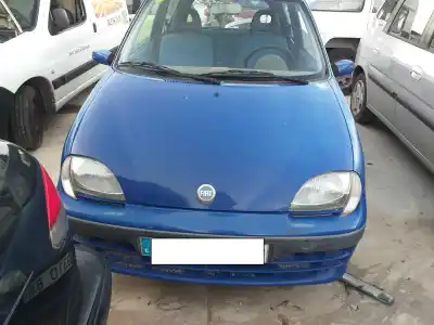 Veicolo di demolizione fiat seicento (187) active dell'anno 2002 alimentato 187a1000