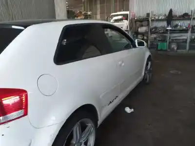 Sloopvoertuig audi a3 (8p) 2.0 fsi ambiente van het jaar 2004 aangedreven axw