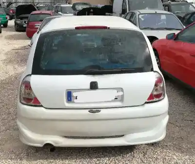Veicolo di demolizione renault clio ii fase i (b/cbo) 1.9 d alize dell'anno 1999 alimentato f8q