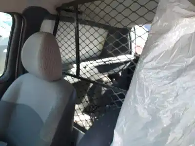 Здавання транспортного засобу renault clio ii fase ii (b/cb0) base authentique 65 cv / 48 kw року 2005 потужний k9ka7