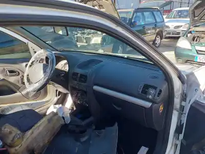 Здавання транспортного засобу renault clio ii fase ii (b/cb0) base authentique 65 cv / 48 kw року 2005 потужний k9ka7