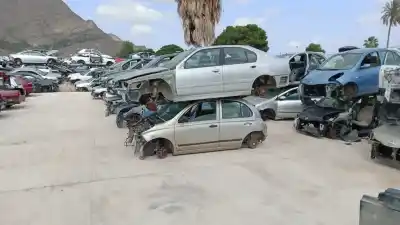 Veículo de Sucata nissan micra (k12e) acenta do ano 2004 alimentado cr12