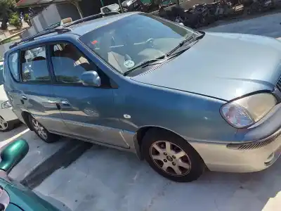 Veículo de Sucata kia carens 1.8 monovolumen do ano 2002 alimentado tb