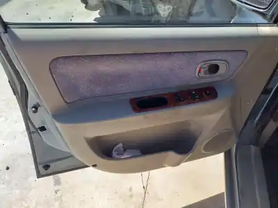 Veículo de Sucata kia carens 1.8 monovolumen do ano 2002 alimentado tb