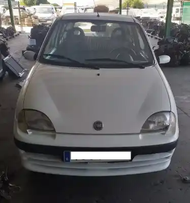 Veicolo di demolizione FIAT SEICENTO (187) Active dell'anno 2003 alimentato 187A1000