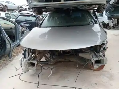 Scrapping Vehicle renault latitude initiale 241 cv / 177 kw of the year 2011 powered v9x891