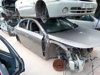 Scrapping Vehicle renault latitude initiale 241 cv / 177 kw of the year 2011 powered v9x891