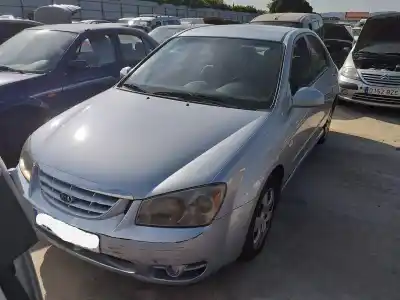 Veículo de Sucata kia cerato 2.0 ex crdi berlina do ano 2004 alimentado d4ea