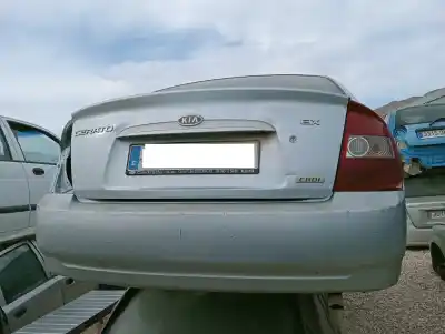 Veículo de Sucata kia cerato 2.0 ex crdi berlina do ano 2004 alimentado d4ea