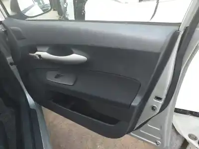 Veículo de Sucata toyota auris luna+ do ano 2007 alimentado 1nd