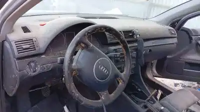 Scrapping Vehicle audi a4 b6 (8e2) 1.9 tdi of the year 2002 powered awx