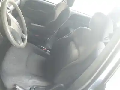 Scrapping Vehicle hyundai trajet (fo) 2.0 crdi gls of the year 2001 powered d4ea