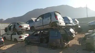 Scrapping Vehicle hyundai trajet (fo) 2.0 crdi gls of the year 2001 powered d4ea