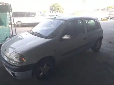 Здавання транспортного засобу renault clio ii fase ii (b/cb0) base authentique 75 cv / 55 kw року 2001 потужний d4fb7