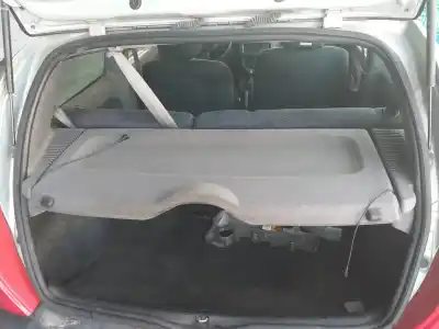 Здавання транспортного засобу renault clio ii fase ii (b/cb0) base authentique 75 cv / 55 kw року 2001 потужний d4fb7