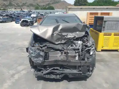 Veículo de Sucata toyota auris hybrid feel  edition do ano 2001 alimentado 2zr-fxe