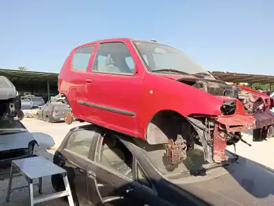 Veicolo di demolizione fiat seicento (187) active dell'anno 2004 alimentato 187a1000