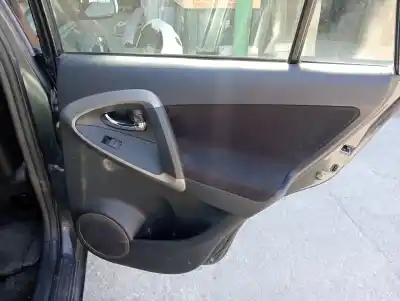 Veículo de Sucata toyota rav 4 (a3) executive do ano 2006 alimentado 2ad