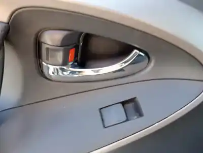 Veículo de Sucata toyota rav 4 (a3) executive do ano 2006 alimentado 2ad