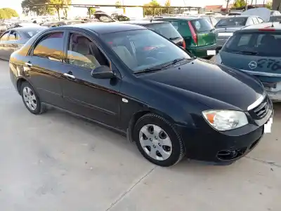 Vehicul casat kia cerato 2.0 ex crdi berlina al anului 2005 alimentat d4ea