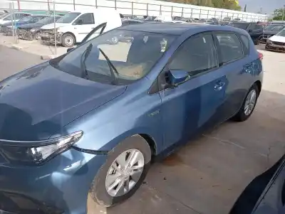 Veículo de Sucata toyota auris hybrid active do ano 2016 alimentado 