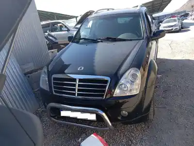 Sloopvoertuig ssangyong rexton rx 270 full van het jaar 2006 aangedreven d27dt