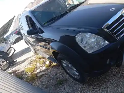 Sloopvoertuig ssangyong rexton rx 270 full van het jaar 2006 aangedreven d27dt