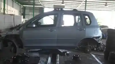 Veículo de Sucata mazda 2 berlina (dy) 1.4 diesel cat do ano 2003 alimentado f6ja