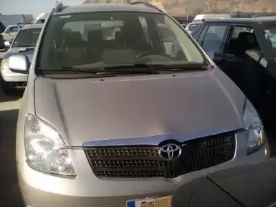 Scrapping Vehicle toyota corolla (e12) 2.0 d-4d terra berlina of the year 2003 powered 1cd ftv