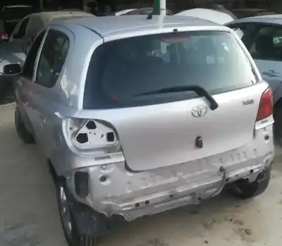 Véhicule à la ferraille toyota yaris (ncp1/nlp1/scp1) 1.3 expo de l'année 2005 alimenté 2szfe