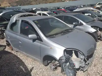 Véhicule à la ferraille toyota yaris (ncp1/nlp1/scp1) 1.3 expo de l'année 2005 alimenté 2szfe
