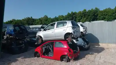Véhicule à la ferraille toyota yaris (ncp1/nlp1/scp1) 1.3 expo de l'année 2005 alimenté 2szfe