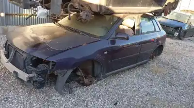 Veículo de Sucata audi a3 (8l) 1.9 tdi ambiente do ano 2002 alimentado axr