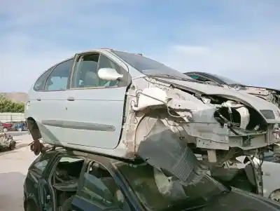 Scrapping Vehicle renault scenic (ja..) 1.9 dci century 102 cv / 75 kw of the year 2001 powered f9q k7