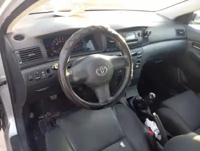 Veículo de Sucata toyota corolla (_e12_) 1.4 vvt-i (zze120_) do ano 2007 alimentado 4zzfe