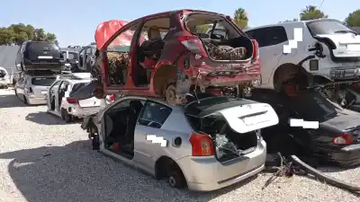 Veículo de Sucata toyota corolla (_e12_) 1.4 vvt-i (zze120_) do ano 2007 alimentado 4zzfe