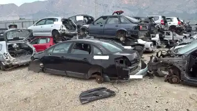 Véhicule à la ferraille citroen c4 sedan collection de l'année 2009 alimenté nfu