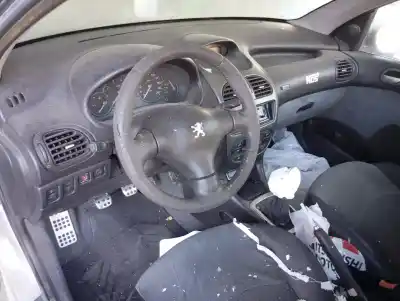 Утилизация автомобиля PEUGEOT 206 BERLINA  года 1999 питание RFR